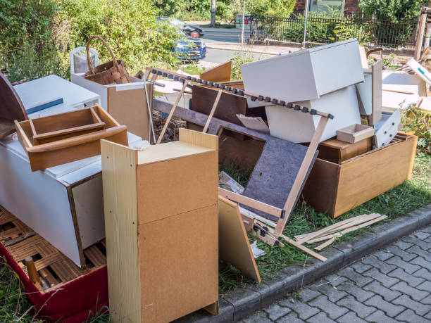 Best Yard Cleanup Services  in Jeffersonville, KY